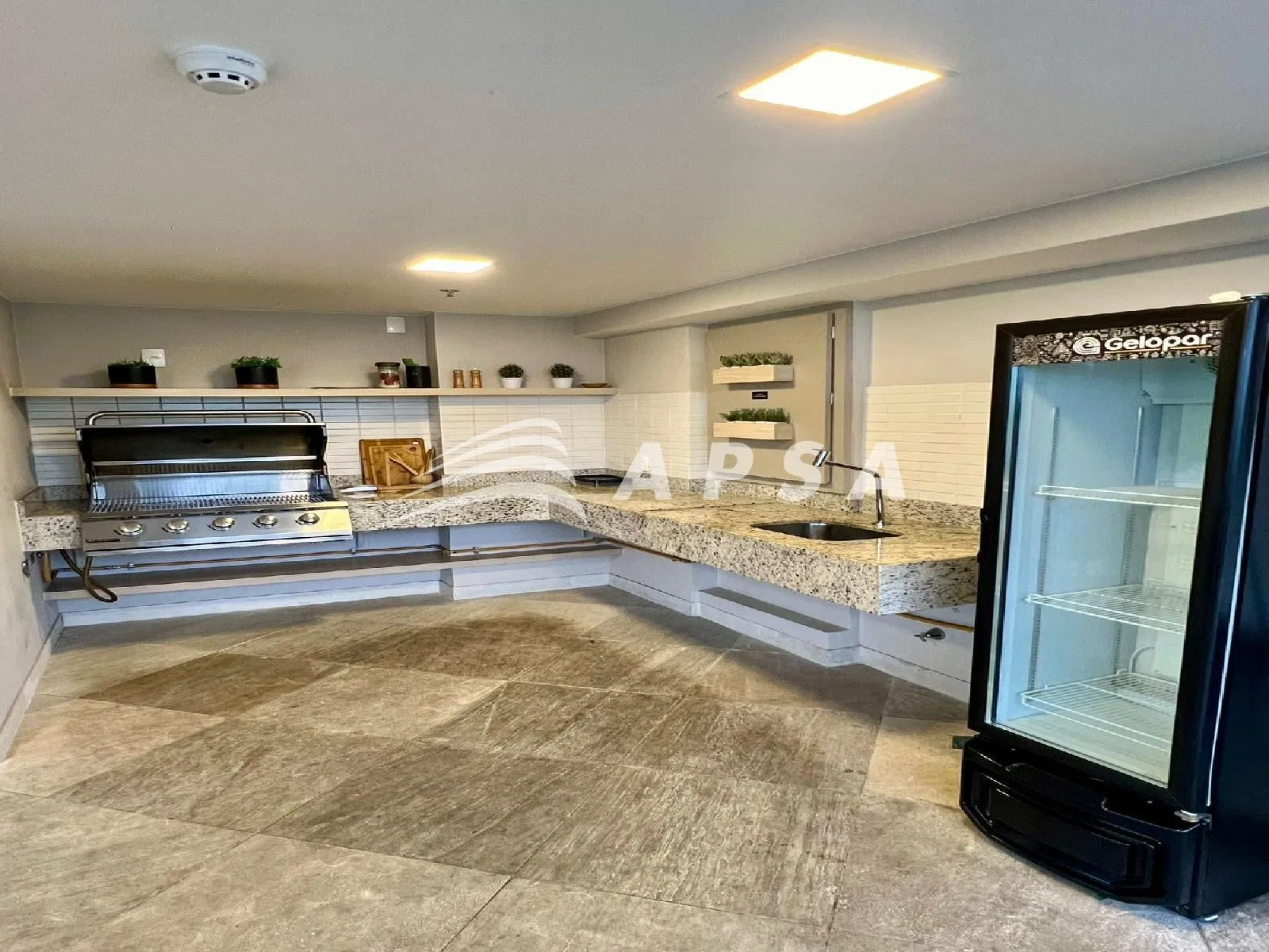 Студия 27 м² со стиральной машиной и панорамными окнами — photo 16