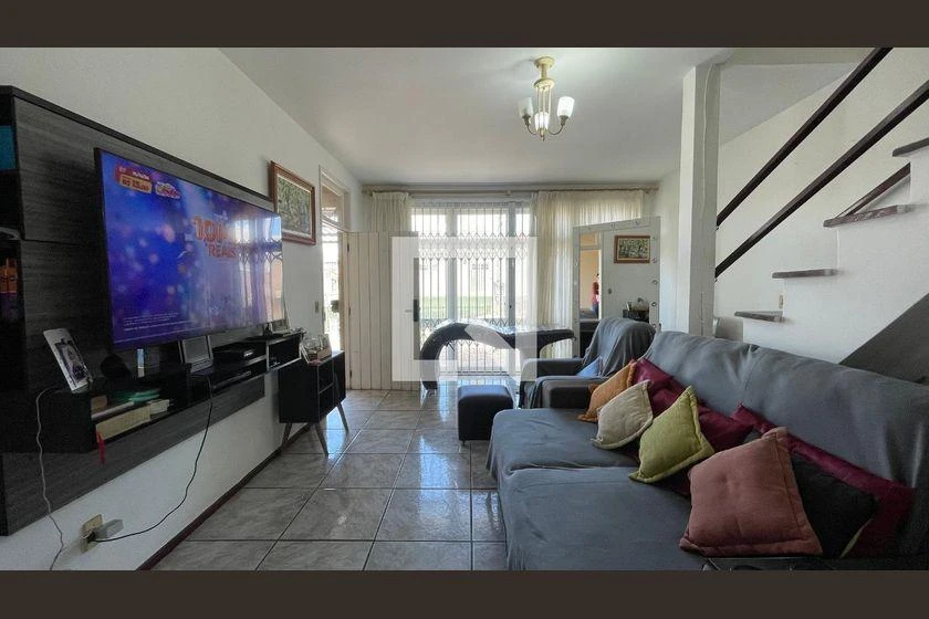 4-bedroom house with a washing machine in Florianópolis