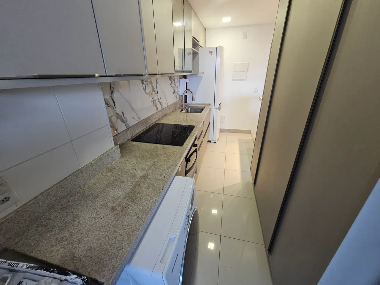 Furnished apartment, 90 m², with a grill on the balcony — photo 12