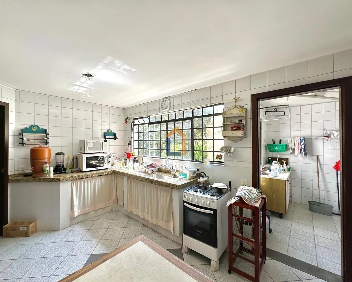5-bedroom house with a home office — photo 50