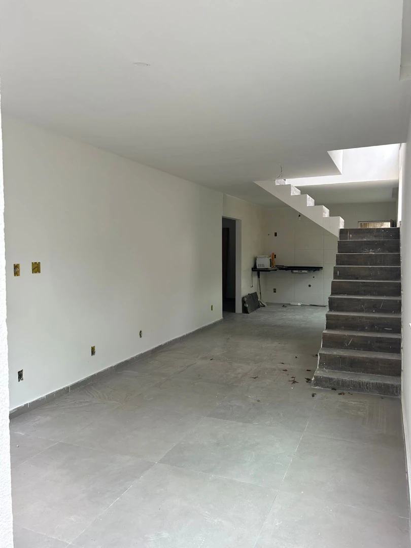 Casa triplex com 3 quartos e varanda — photo 11