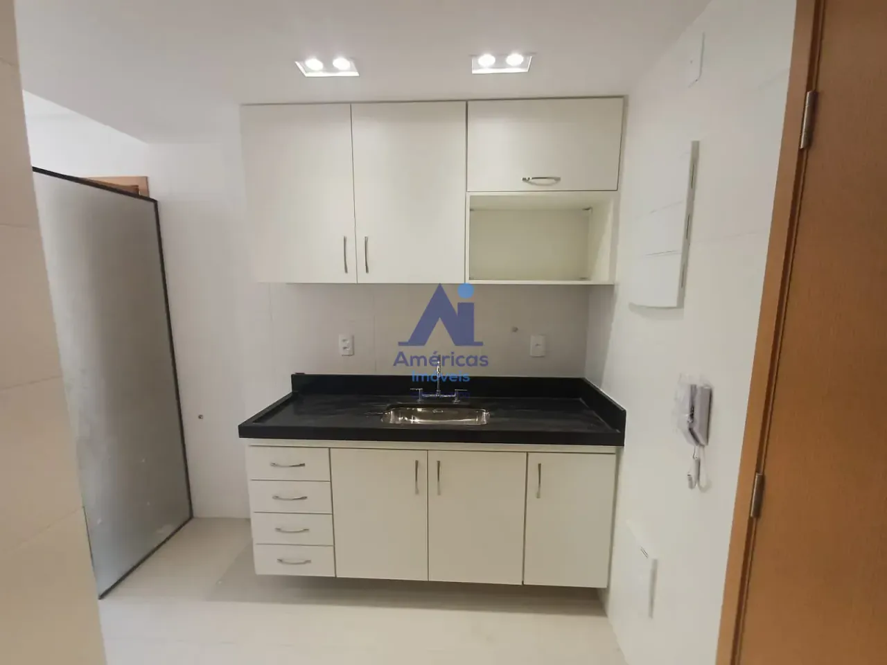 Rental apartment with 3 bedrooms and a balcony — photo 4
