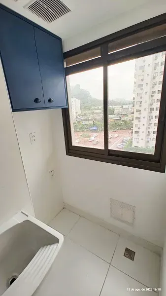 Apartamento sem mobília com vista para a cidade e montanhas — photo 33