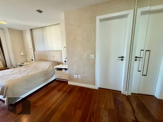 Furnished penthouse apartment with 5 bedrooms and 5 baths — photo 18