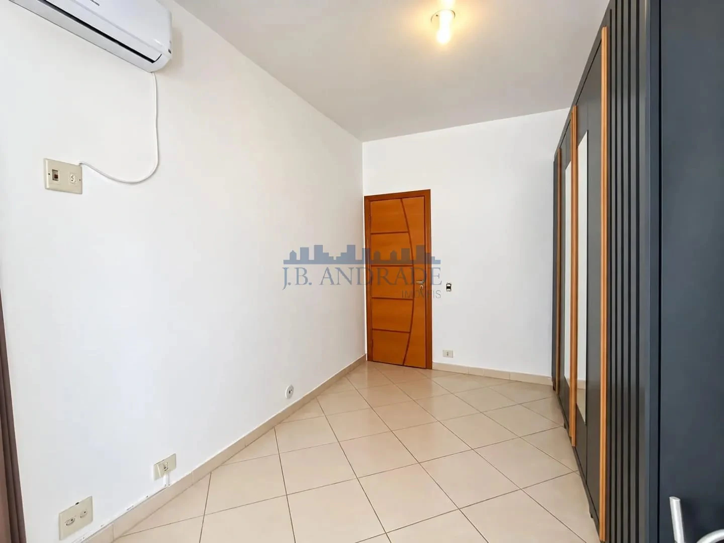 Apartamento de 3 quartos, sendo 1 suíte, 122 m² — photo 3