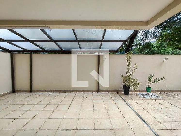 Квартира 293 м² з робочим місцем та гардеробною — photo 2