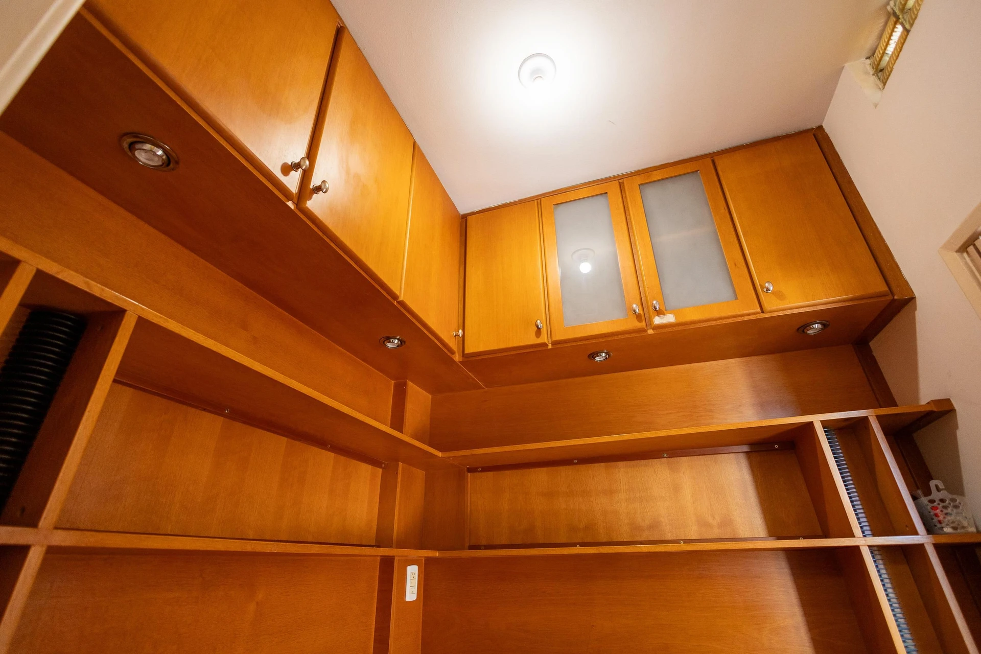 77 m² apartment with a home office and a mountain view — photo 44