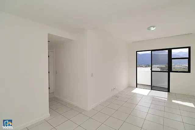 Apartamento com 2 quartos e varanda, 69 m² — photo 2