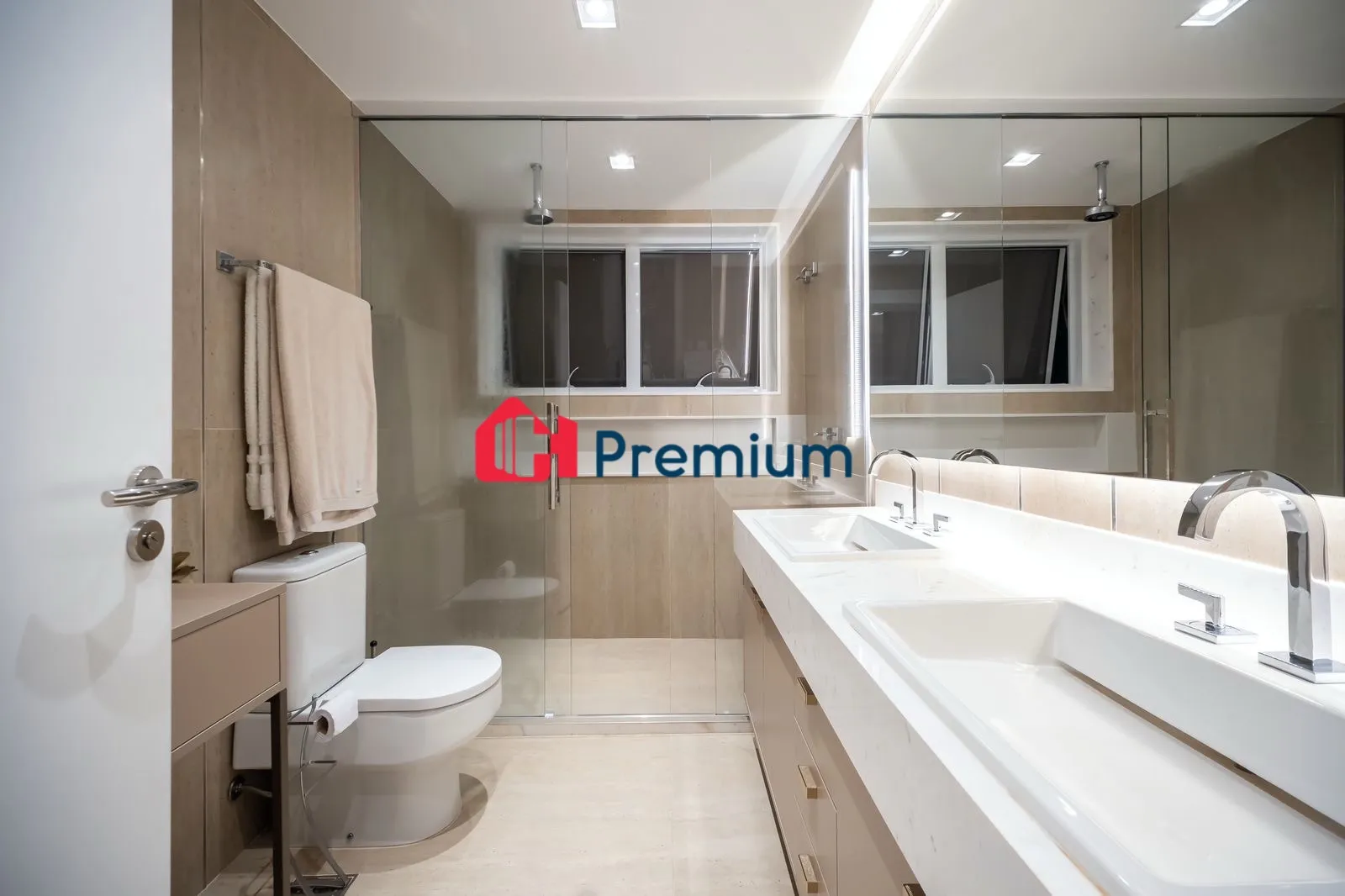 Apartamento mobiliado com 4 quartos e 5 banheiros — photo 26