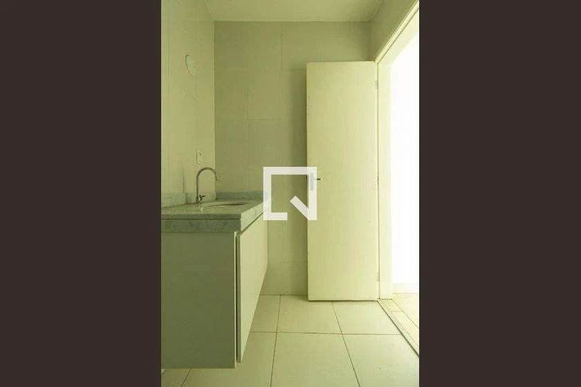 Condo townhouse with 2 bedrooms and an open-plan kitchen — photo 25