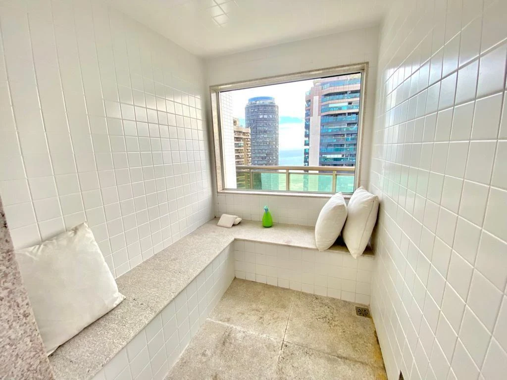 Furnished penthouse with balcony and open-plan kitchen — photo 26
