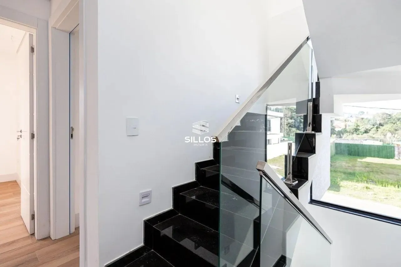 House with 3 en-suite bedrooms and 4 bathrooms — photo 7