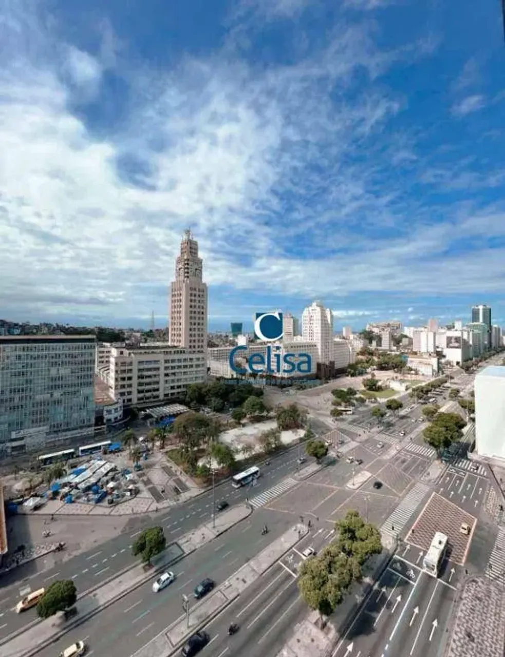 Меблированная студия с открытой кухней 34 м² — photo 14