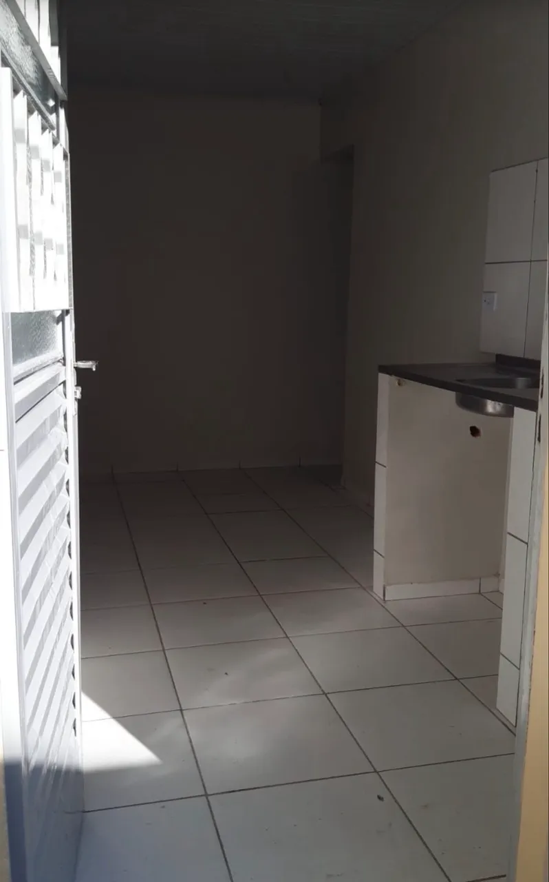 Apartamento de 1 quarto com 1 vaga e banheiro — photo 2