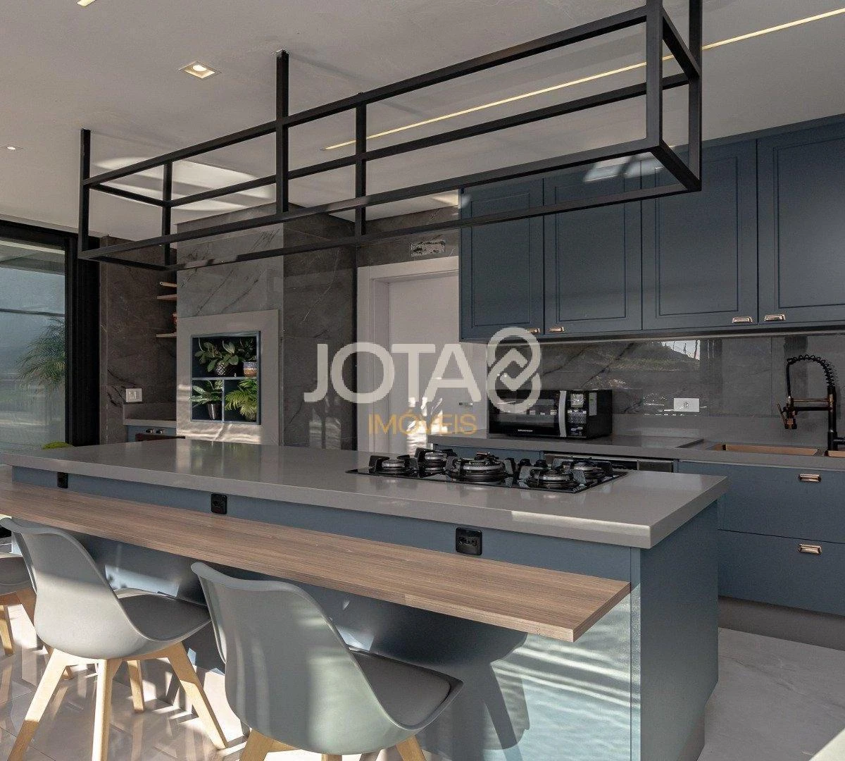 Мебльований будинок 283 м² з відкритою кухнею — photo 13
