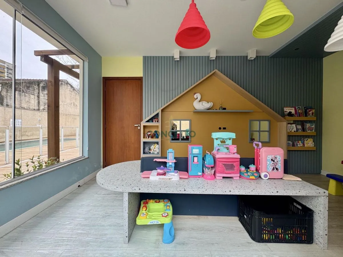 3-bedroom apartment in a building with a gym — photo 16