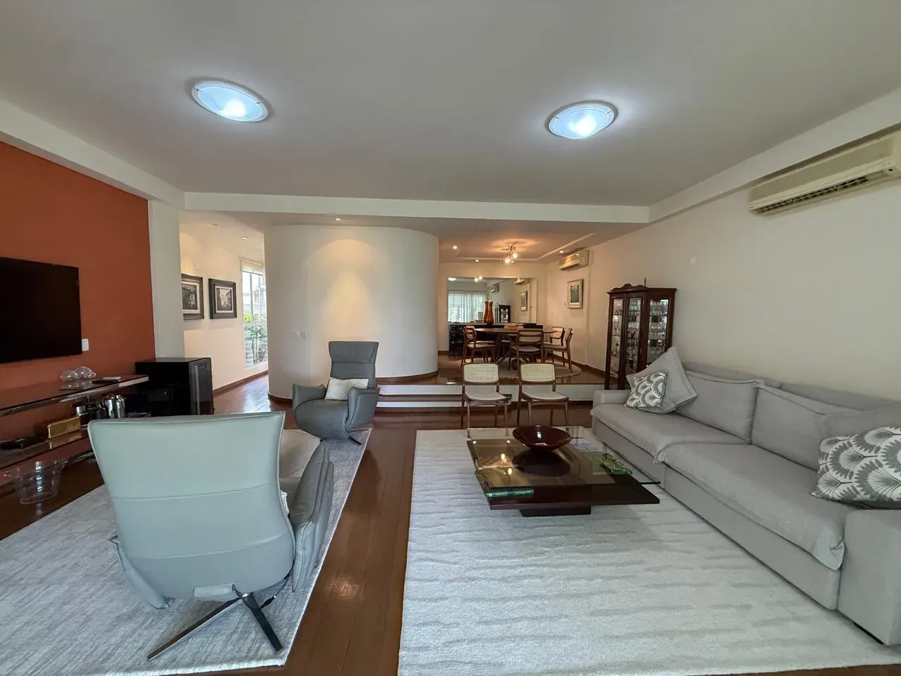 Furnished 470 m² house with 4 en-suite bedrooms and pool — photo 28