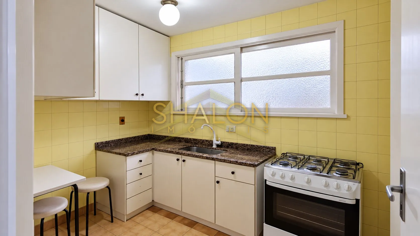 Apartamento com espaço de home office, Água Verde