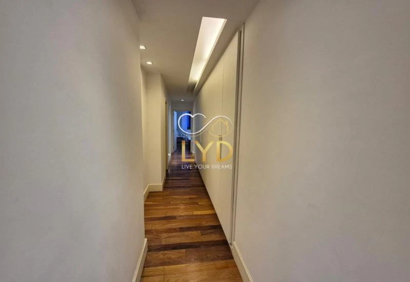 Apartment, 261 m², with a walk-in closet — photo 22