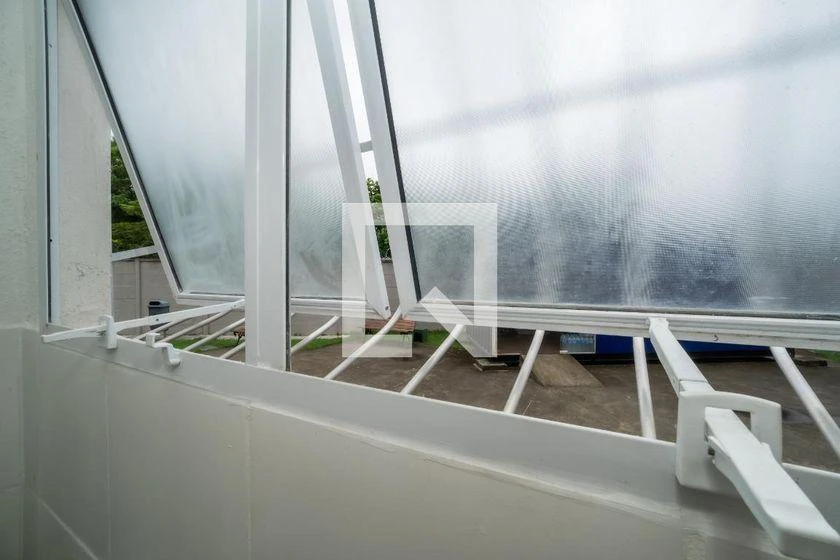 One-bedroom apartment with a washing machine — photo 15