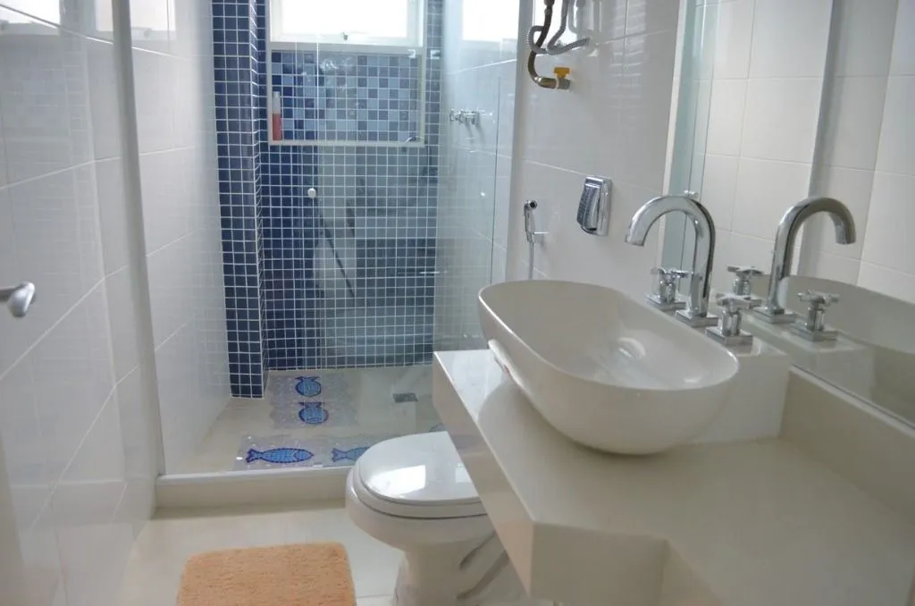 90 m² apartment with 2 bedrooms and a balcony — photo 21