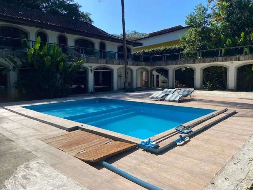 Casa de 6 quartos com 5 suítes e 8 banheiros — photo 12