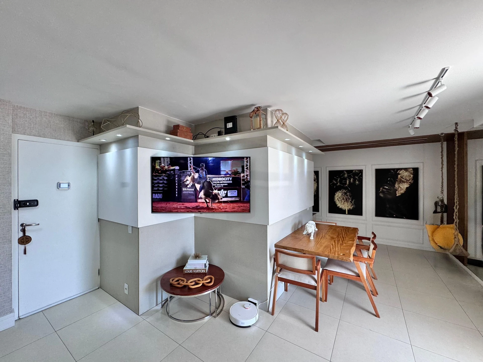 Furnished apartment with 3 bedrooms and 2 parking spaces — photo 10