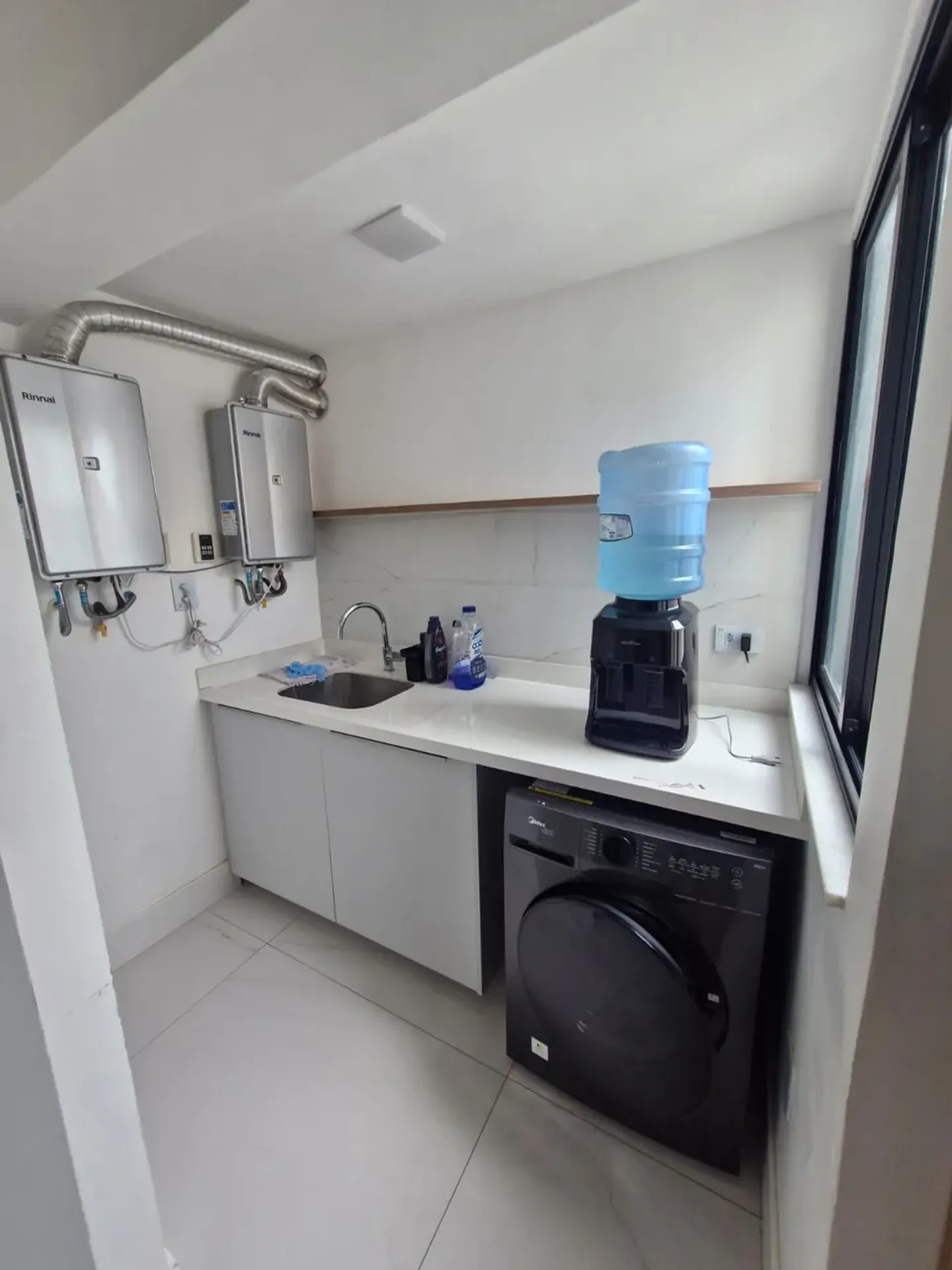 Furnished house, 280 m², with a water view — photo 22