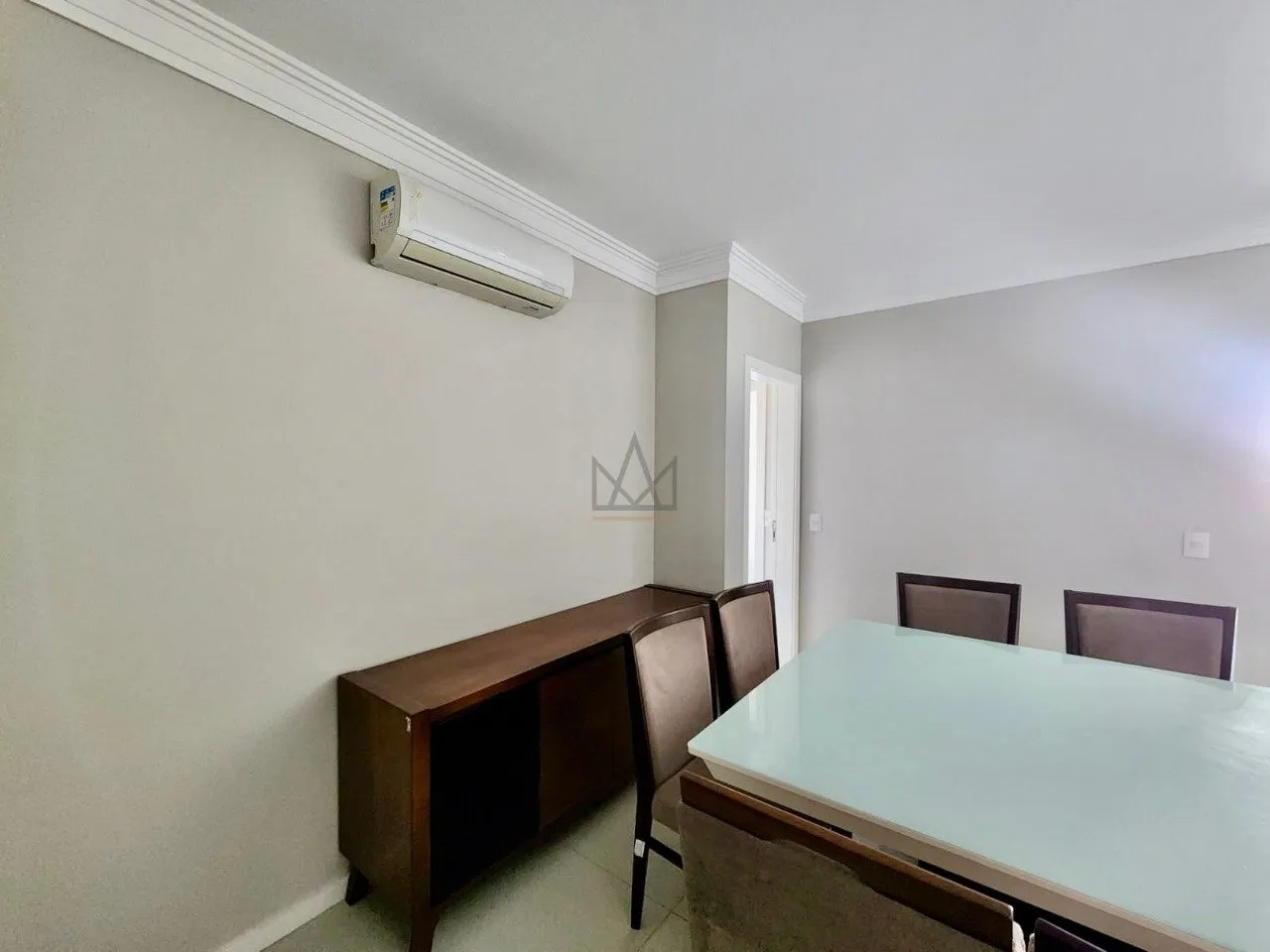 Furnished apartment, 121 m², with a mountain view — photo 10