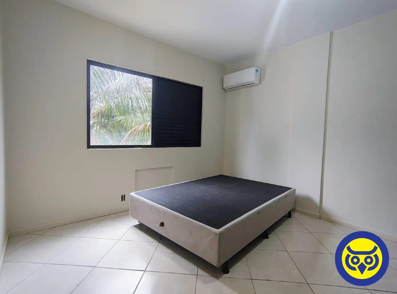 2-bedroom apartment with a mountain view in Florianópolis — photo 14