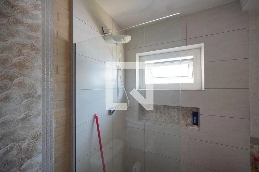 Rental house with 2 bedrooms, 425 m² and a balcony — photo 31