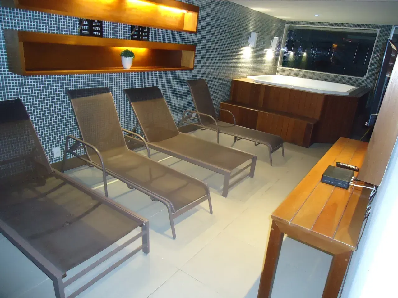 90 m² apartment with 2 bedrooms and a balcony — photo 6