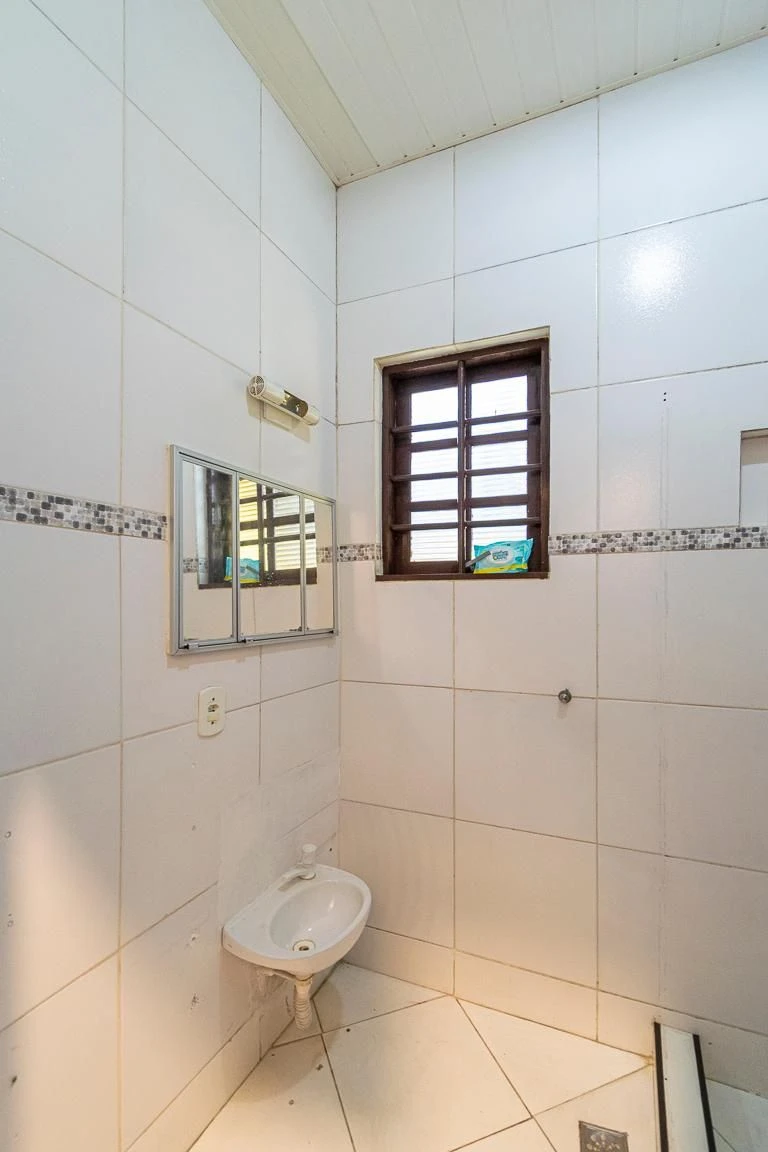 Furnished house with 5 bedrooms and 5 bathrooms — photo 56