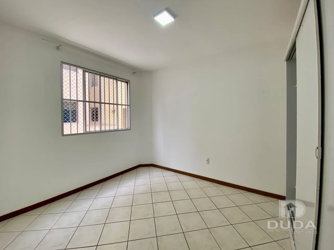 3-bedroom apartment, 1 with its own bathroom, 103 m² — photo 13