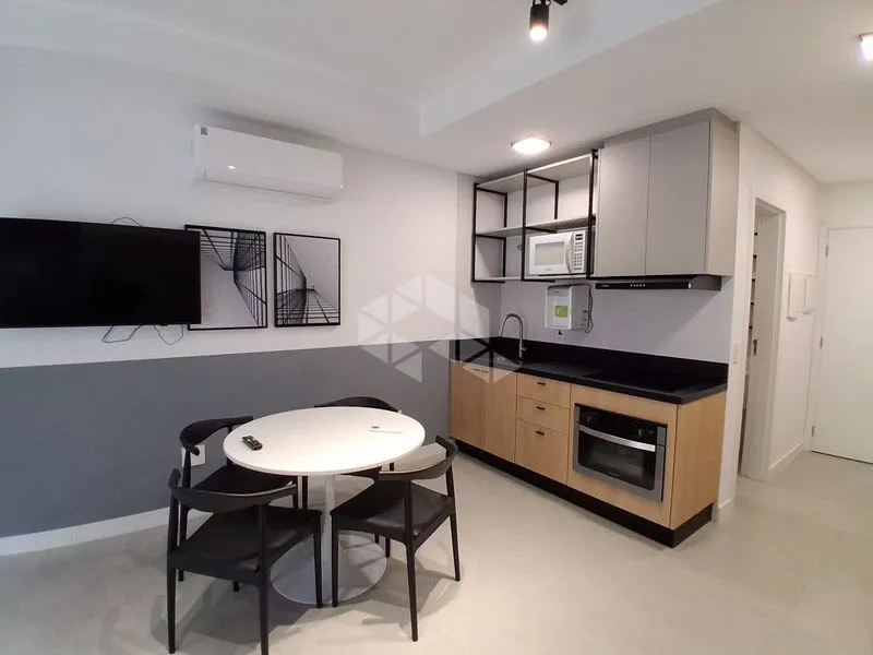 1 quarto e janelas do piso ao teto: apartamento de 45 m² — photo 17