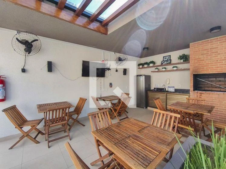 Furnished apartment, 32 m², with floor-to-ceiling windows — photo 39
