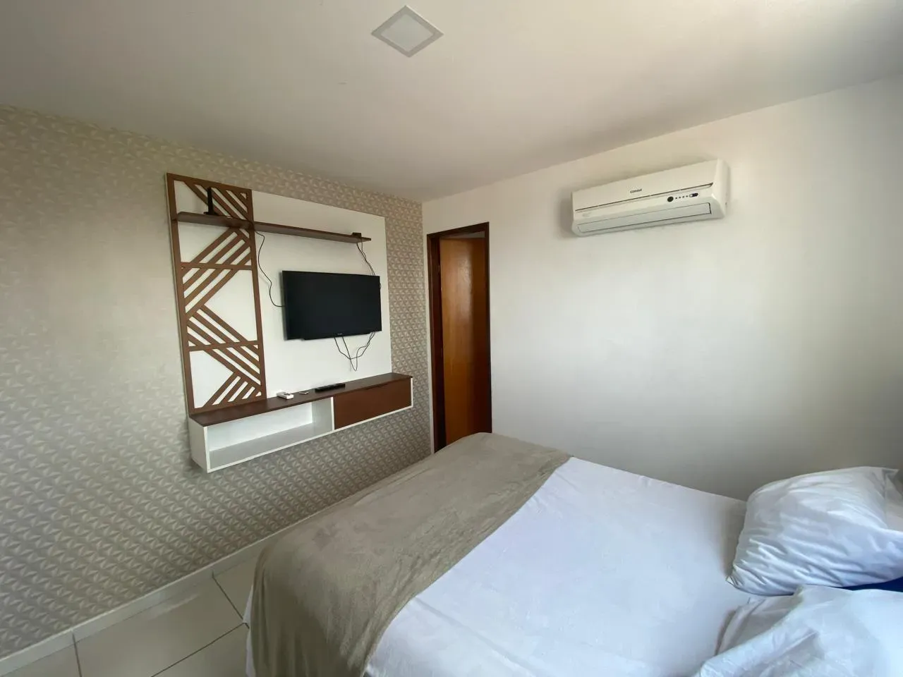 Furnished apartment, 22 m², with a water view — photo 8