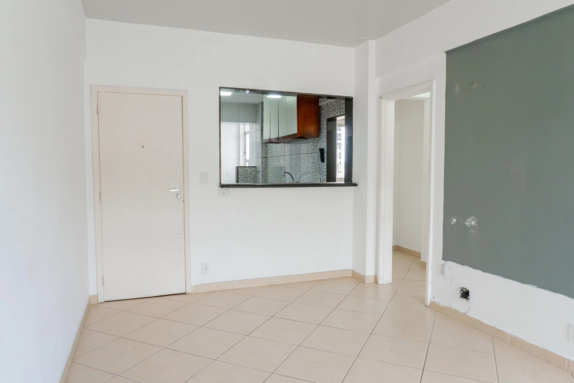 Apartamento sem mobília com 2 quartos e varanda — photo 20