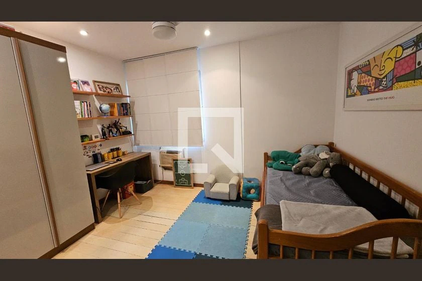 4-bedroom rental apartment with 180 m² of space — photo 5