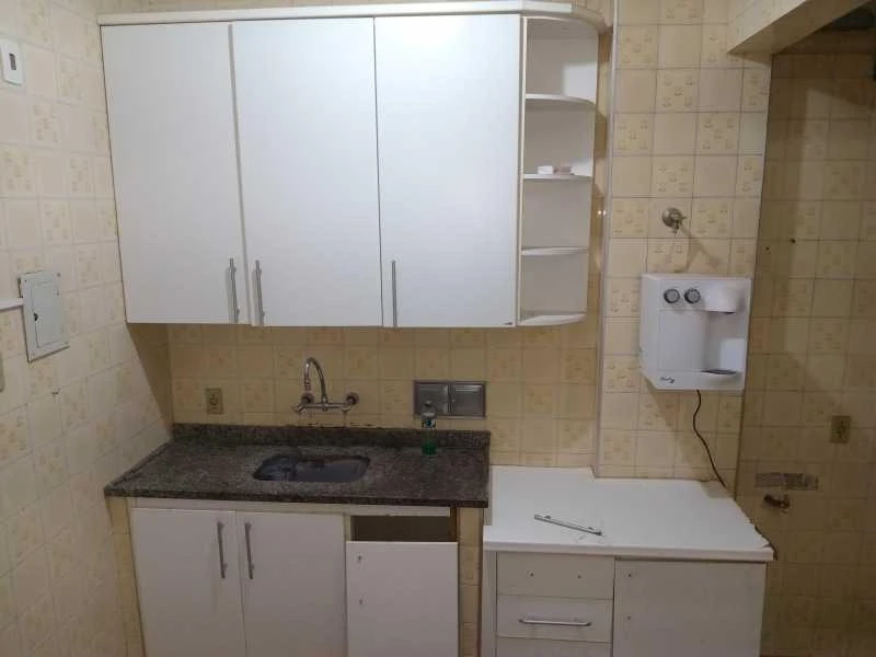 Apartamento sem mobília de 85 m² com 2 dormitórios e 1 vaga