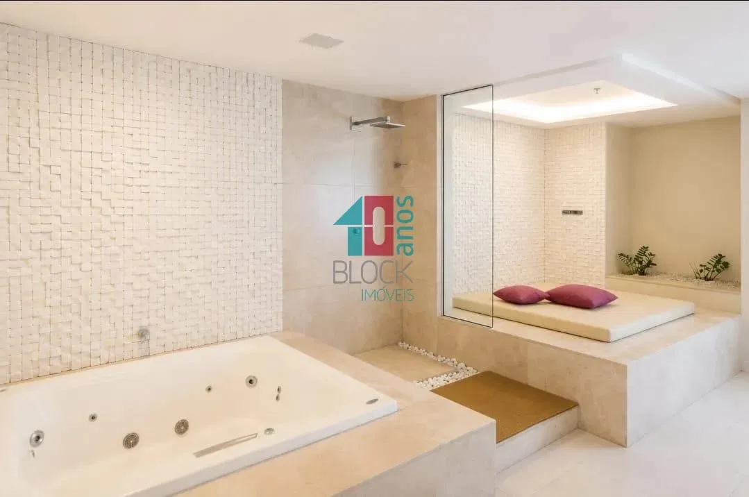 71 m² apartment with 2 bedrooms and 1 en-suite — photo 3