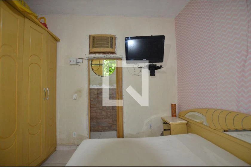 Furnished 1-bedroom house with a gas stove kitchen — photo 6