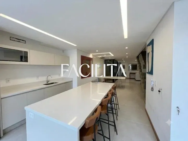 Casa de 3 dormitorios con suite y 145 m² con jardín — photo 2