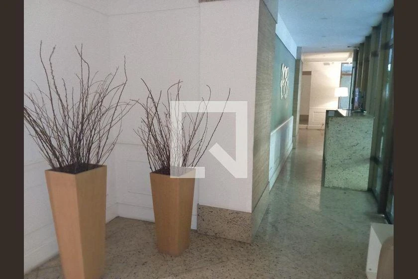 130 m² apartment with 3 bedrooms and a balcony — photo 49