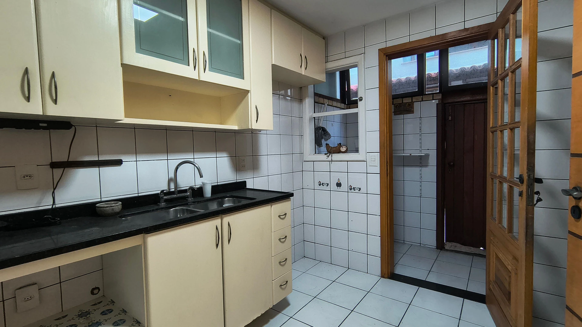 Condo house with balcony and 3 en-suite bedrooms — photo 12
