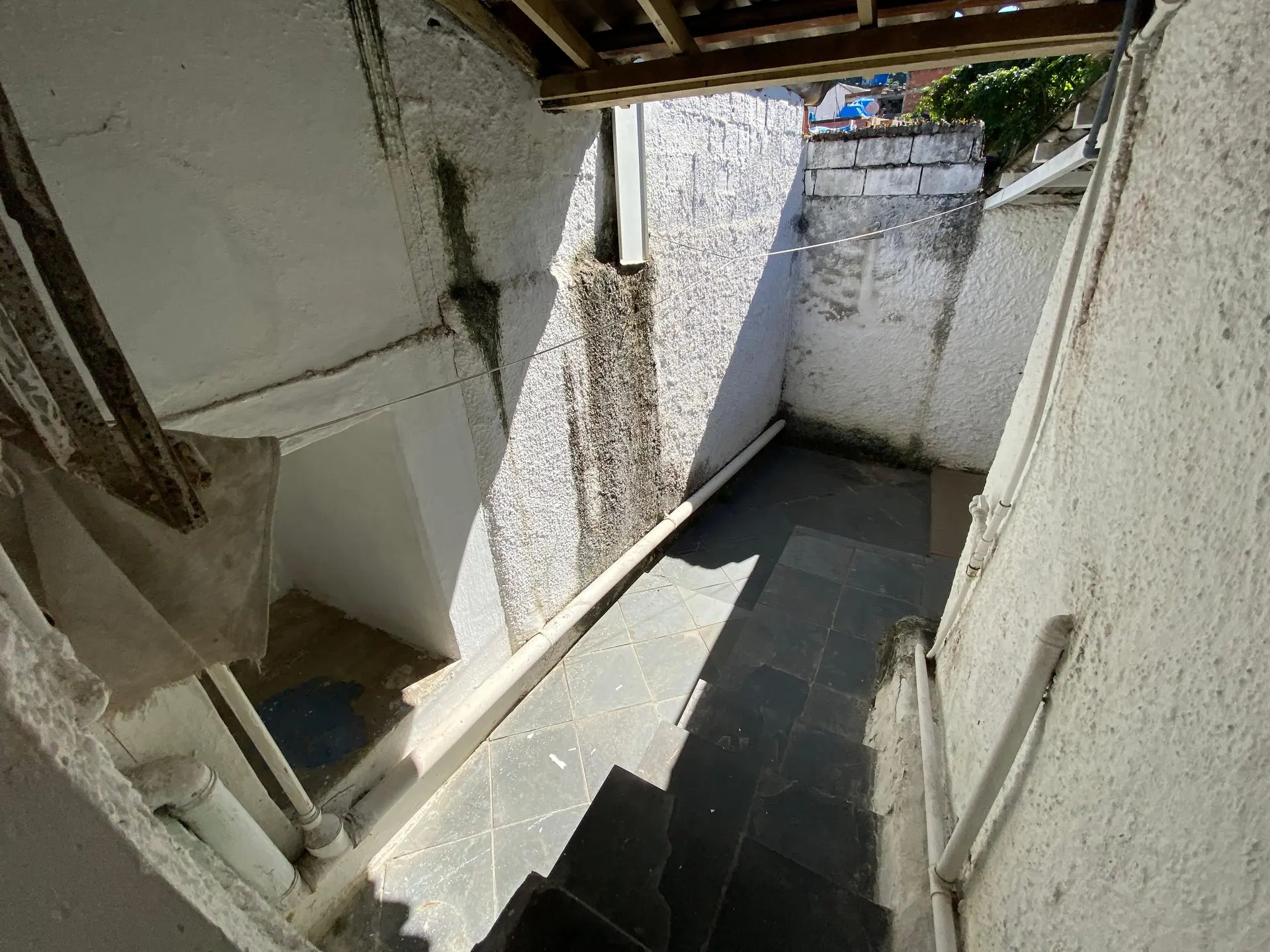 One-bedroom house with a garden — photo 22