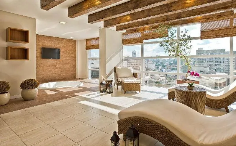 1-bedroom apartment with a private garden space — photo 29