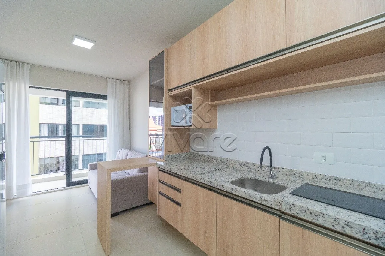 Furnished 1-bedroom apartment with open-plan kitchen — photo 4