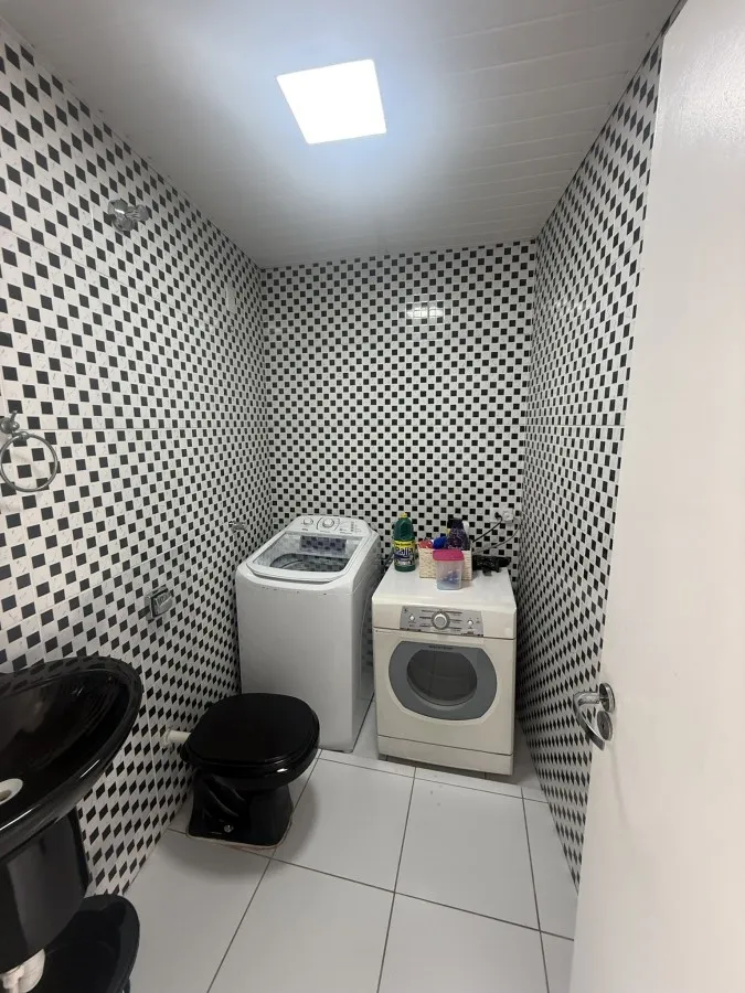 Furnished house, 300 m², with a bathtub — photo 12