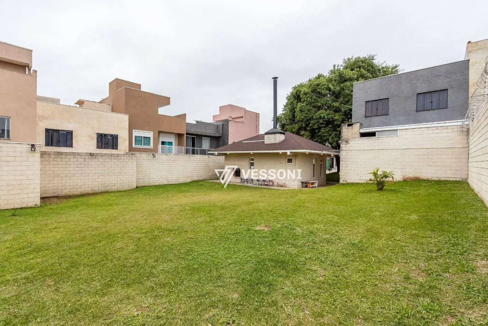 Furnished house with 3 bedrooms and an open kitchen — photo 47